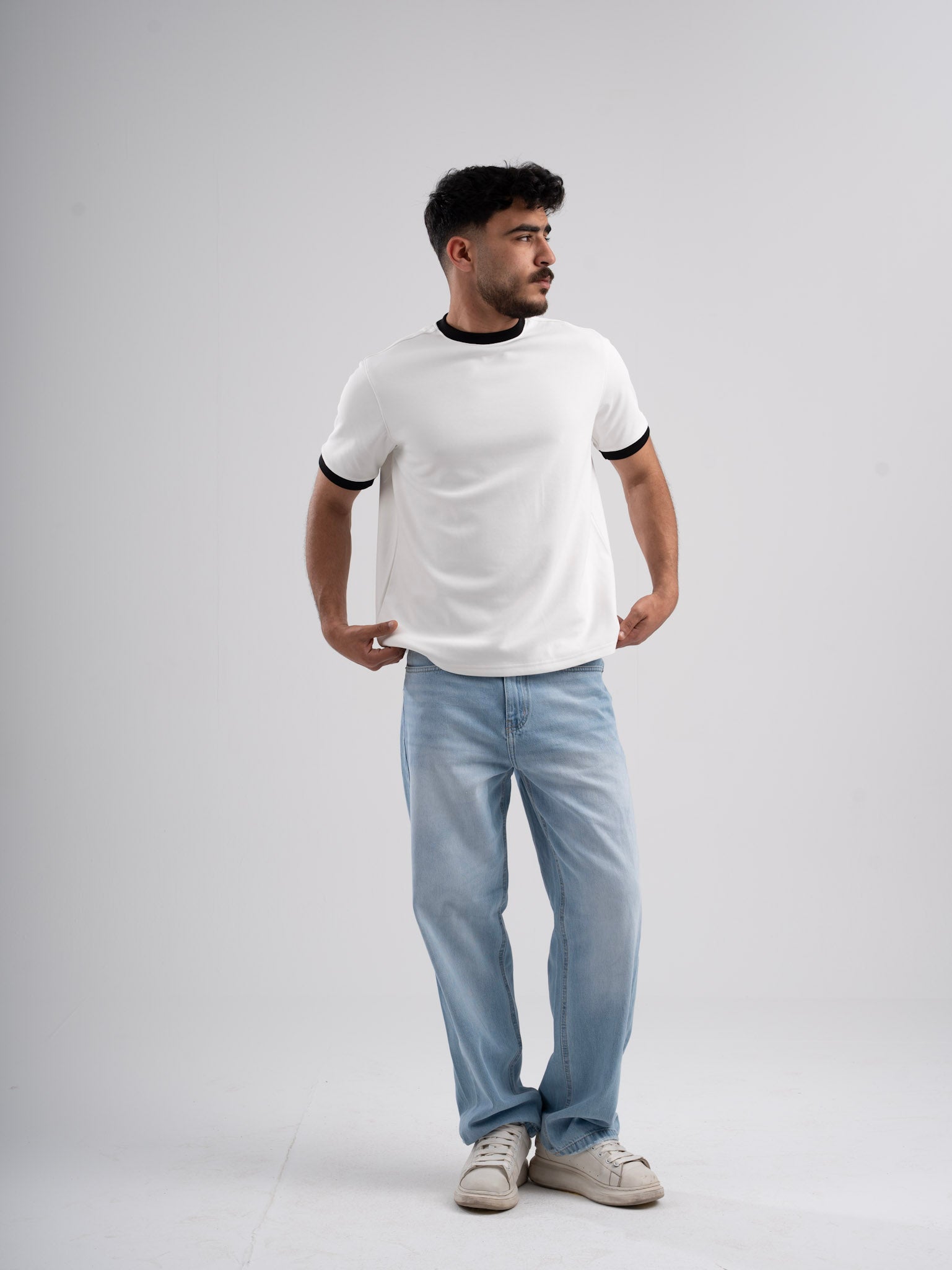 Ringer Tee White x Black – DXLR